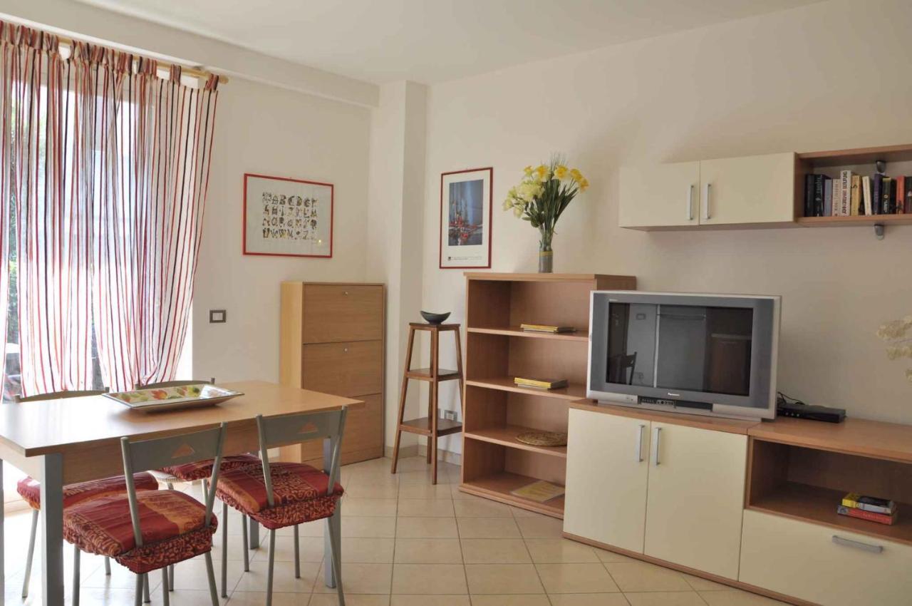 Apartments In Lazise - Gardasee 30250 Exteriör bild