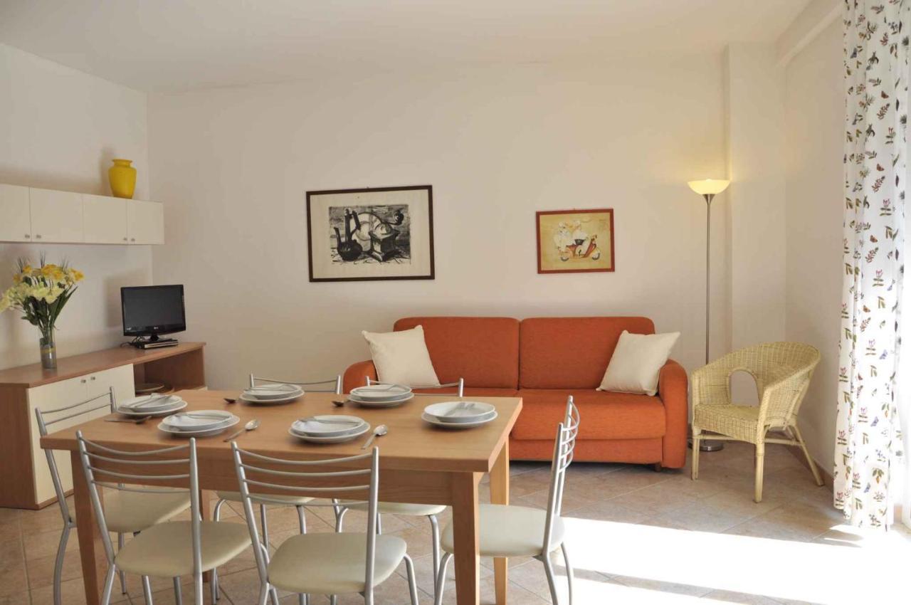 Apartments In Lazise - Gardasee 30250 Exteriör bild