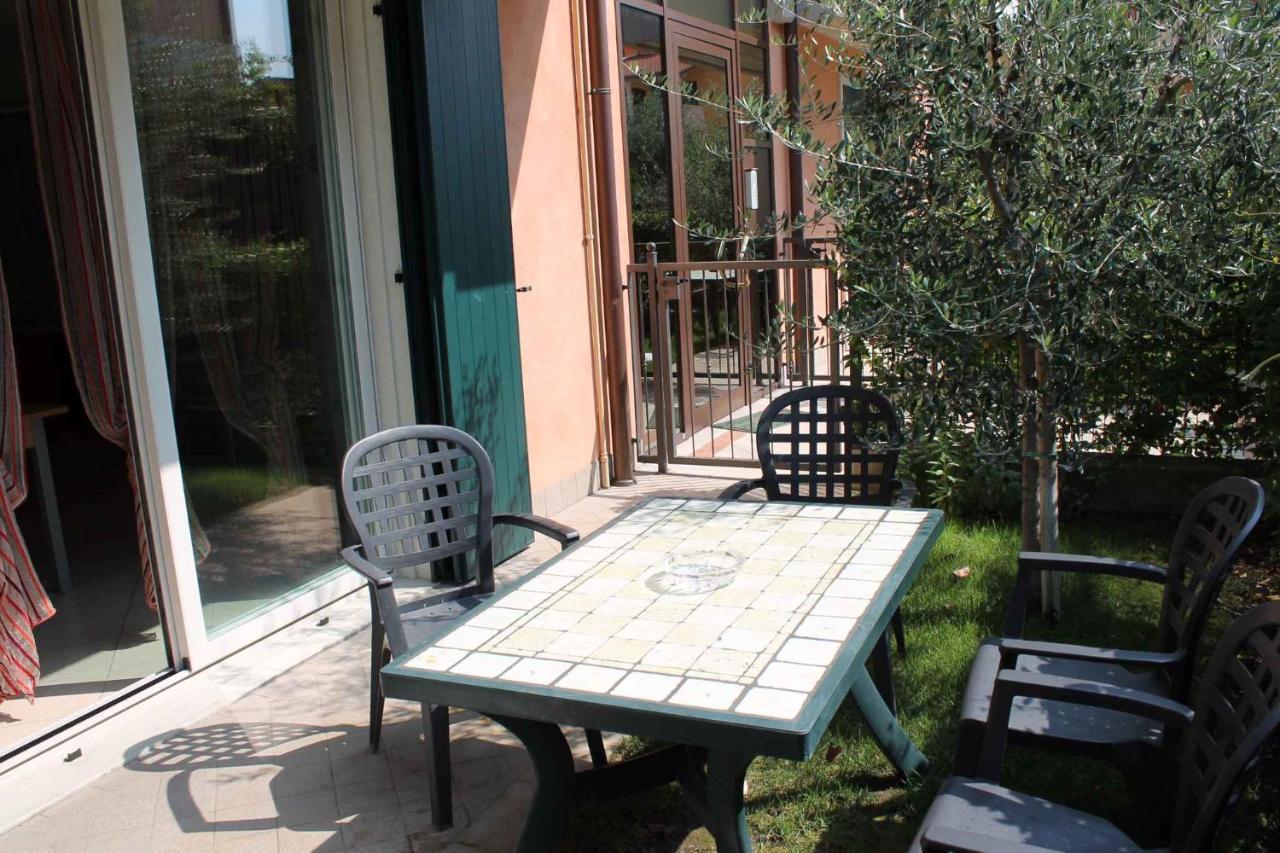 Apartments In Lazise - Gardasee 30250 Exteriör bild
